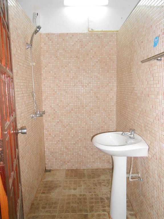 Saysouly Guesthouse Vientiane Room photo
